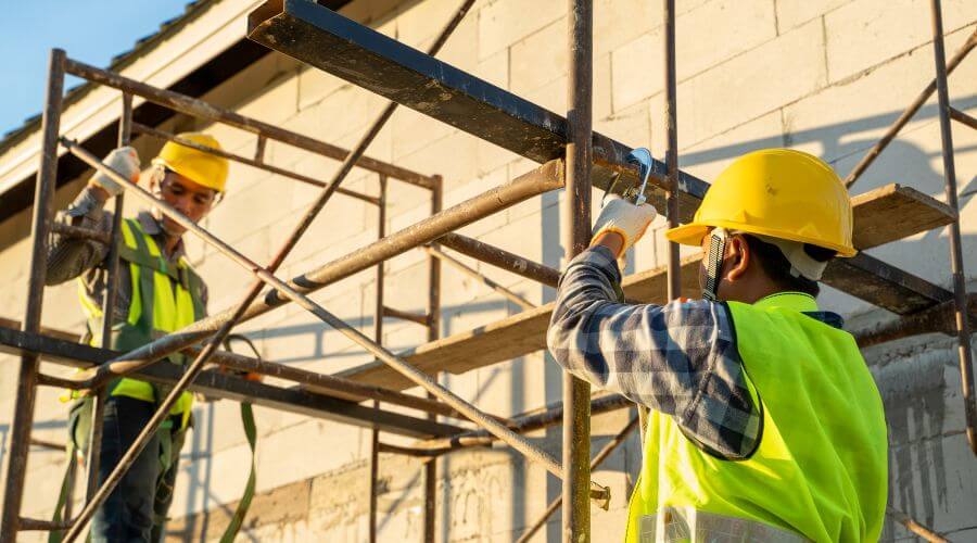 Professional gutter cleaning in Coden, AL